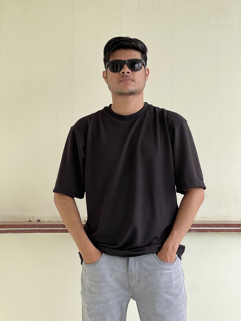 BLACK [V]